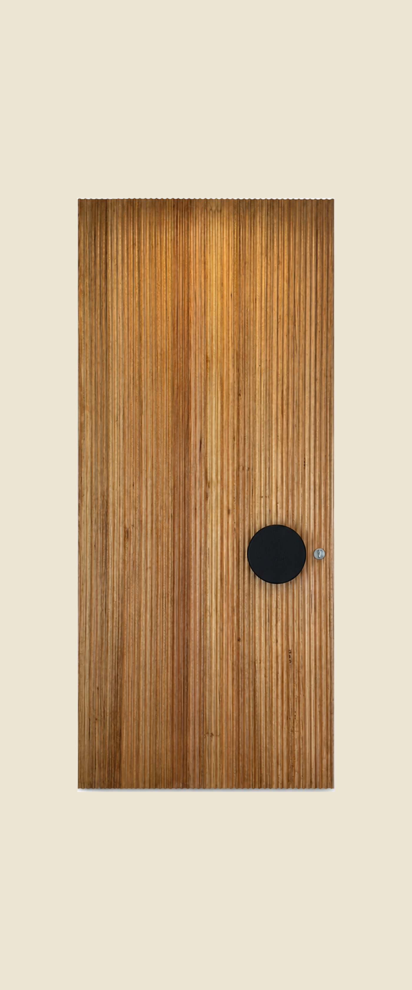 ISTHMUS bespoke pivot door, Porta lining board narrow linear profile