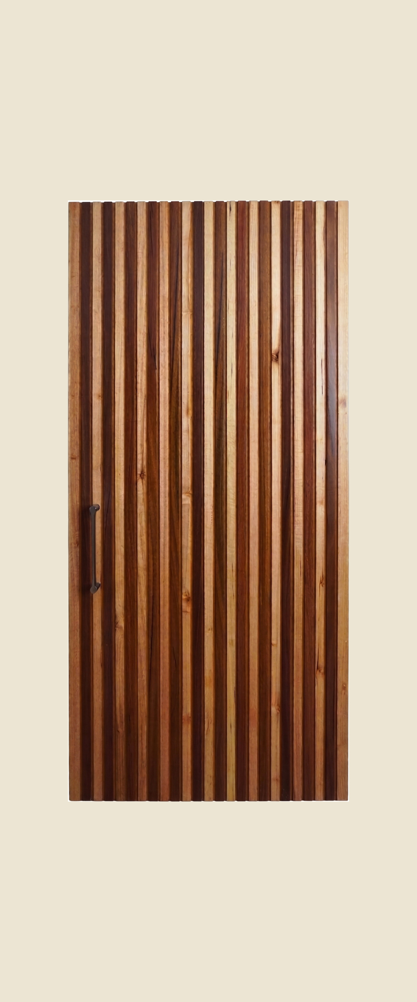 WEAVE batten door with alternating timber species